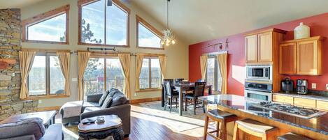 House (3 Bedrooms) | Front of property