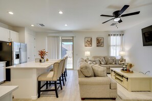 Interior - 3 Mi to Casino Del Sol! Home w/ Dog-friendly Yard (Tucson)