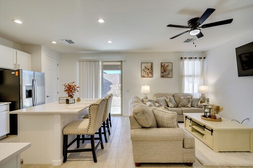 3 Mi to Casino Del Sol! Home w/ Dog-friendly Yard