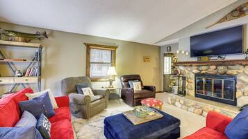 House (4 Bedrooms) | Interior