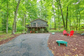 Interior - Crystal Mountain Resort Cabin: Golf, Hike, Swim! (Thompsonville)