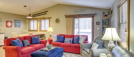 House (4 Bedrooms) | Interior