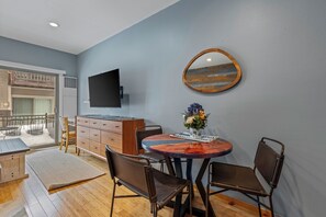 Apartment (0 Bedroom) | Interior - Pool & Hot Tub Access: Park City Studio w/ Balcony (Park City)