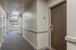 Apartment (0 Bedroom) | Interior - Pool & Hot Tub Access: Park City Studio w/ Balcony (Park City)