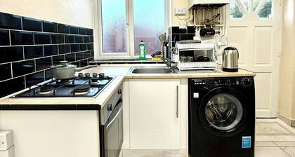 3bedroom Entire House in Stockport Town Manchester