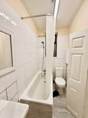 House, 3 Bedrooms | Bathroom - 3bedroom Entire House in Stockport Town Manchester (Stockport)