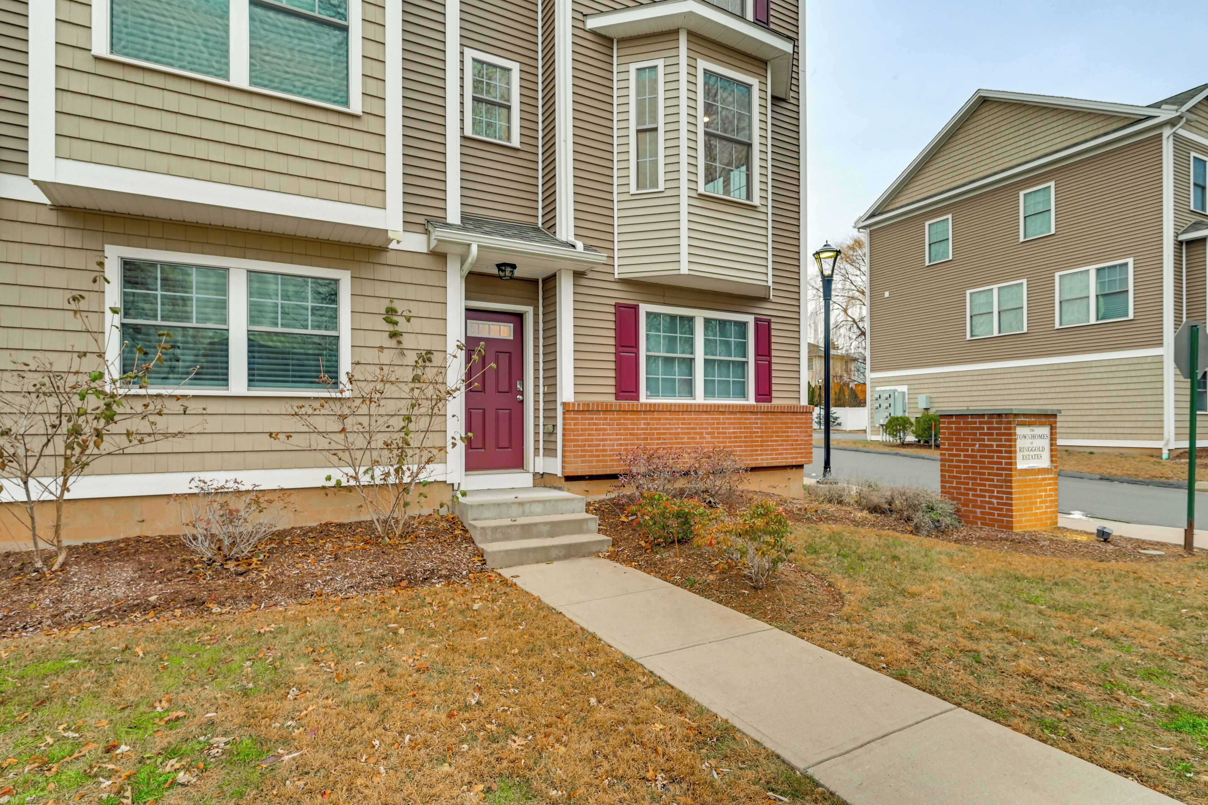 アパートメント (2 Bedrooms) | 施設の正面