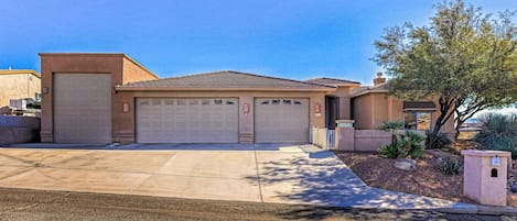 Hus (4 Bedrooms) | Overnatningsstedets facade