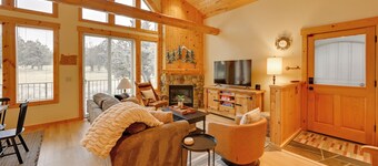 Game Room & 5 Pools: Chalet at Eagle Crest Resort