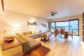 Smart TV, books - Oceanview & Beach Access | Main Level Amanecer (Huatulco)