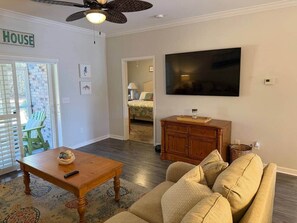 TV - Beautiful 1st Floor, Pet Friendly Condo in Barefoot Landing  (North Myrtle Beach)