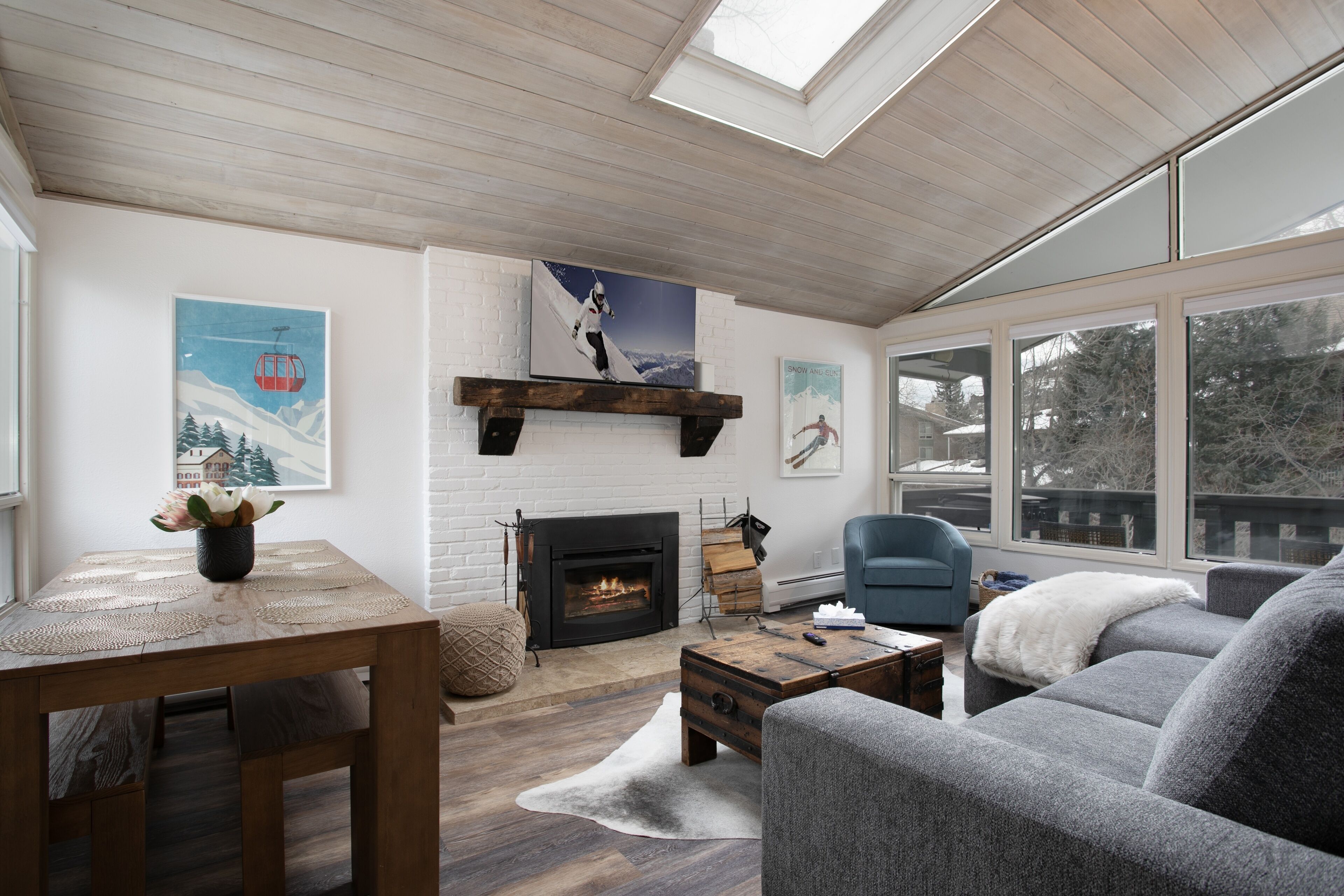 Condo, 3 Bedrooms | Living area