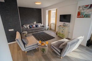 Living area - Penthouse with Rooftop next to the Park (București)