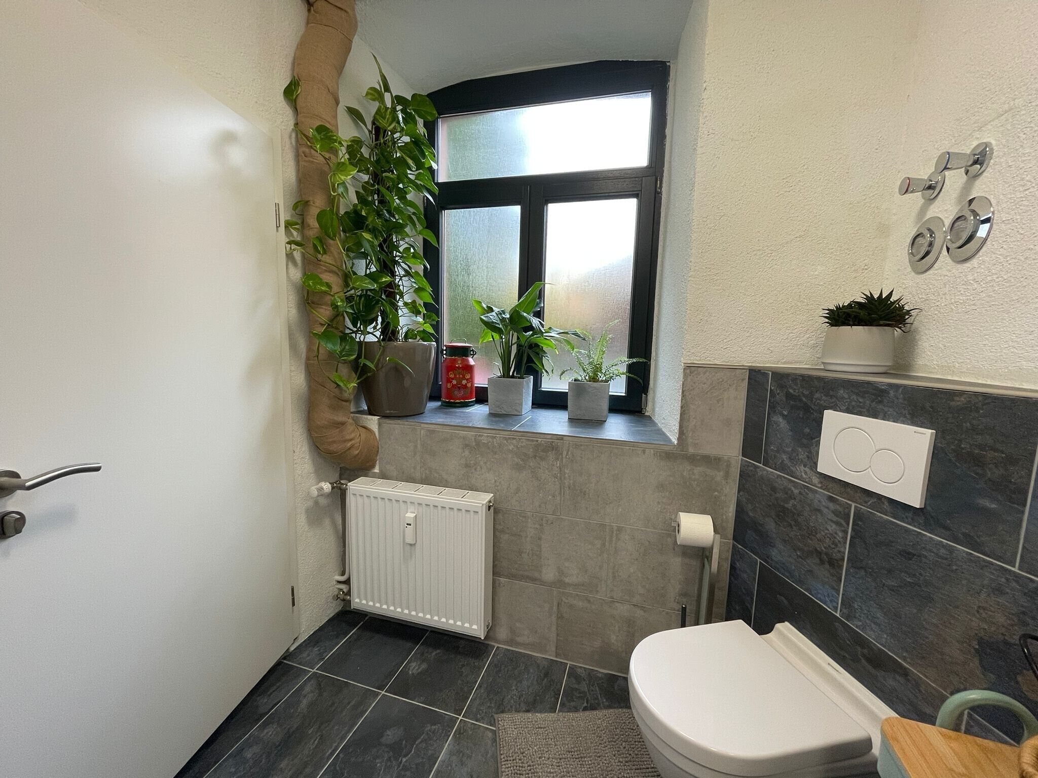 Doccia, set di cortesia gratuito, asciugacapelli, asciugamani