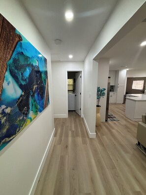 Interior - Spacious 3BD-2BA Miami Home-Free Parking-Garden-Porch (Miami)