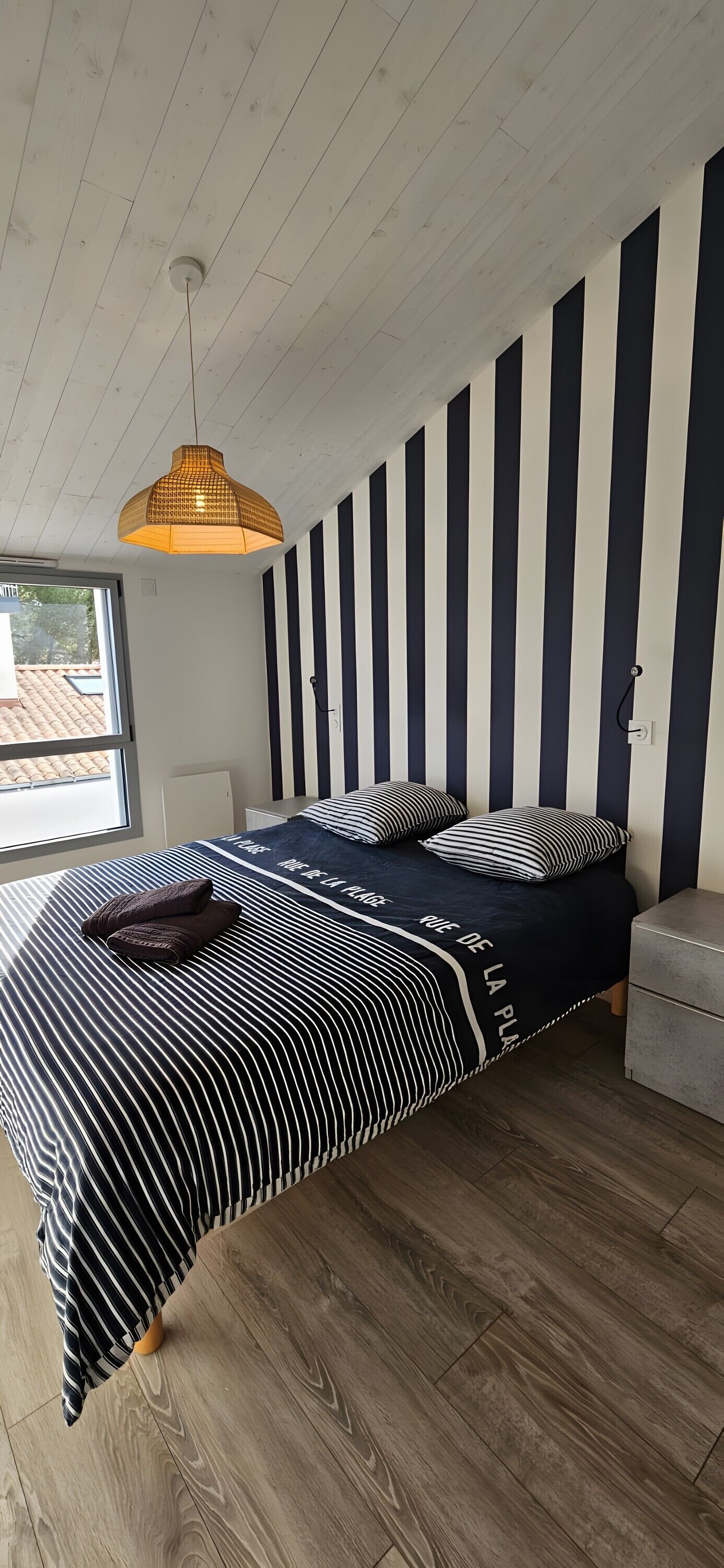 Fer et planche à repasser, Wi-Fi, draps fournis