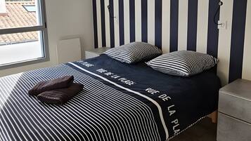 Fer et planche à repasser, Wi-Fi, draps fournis