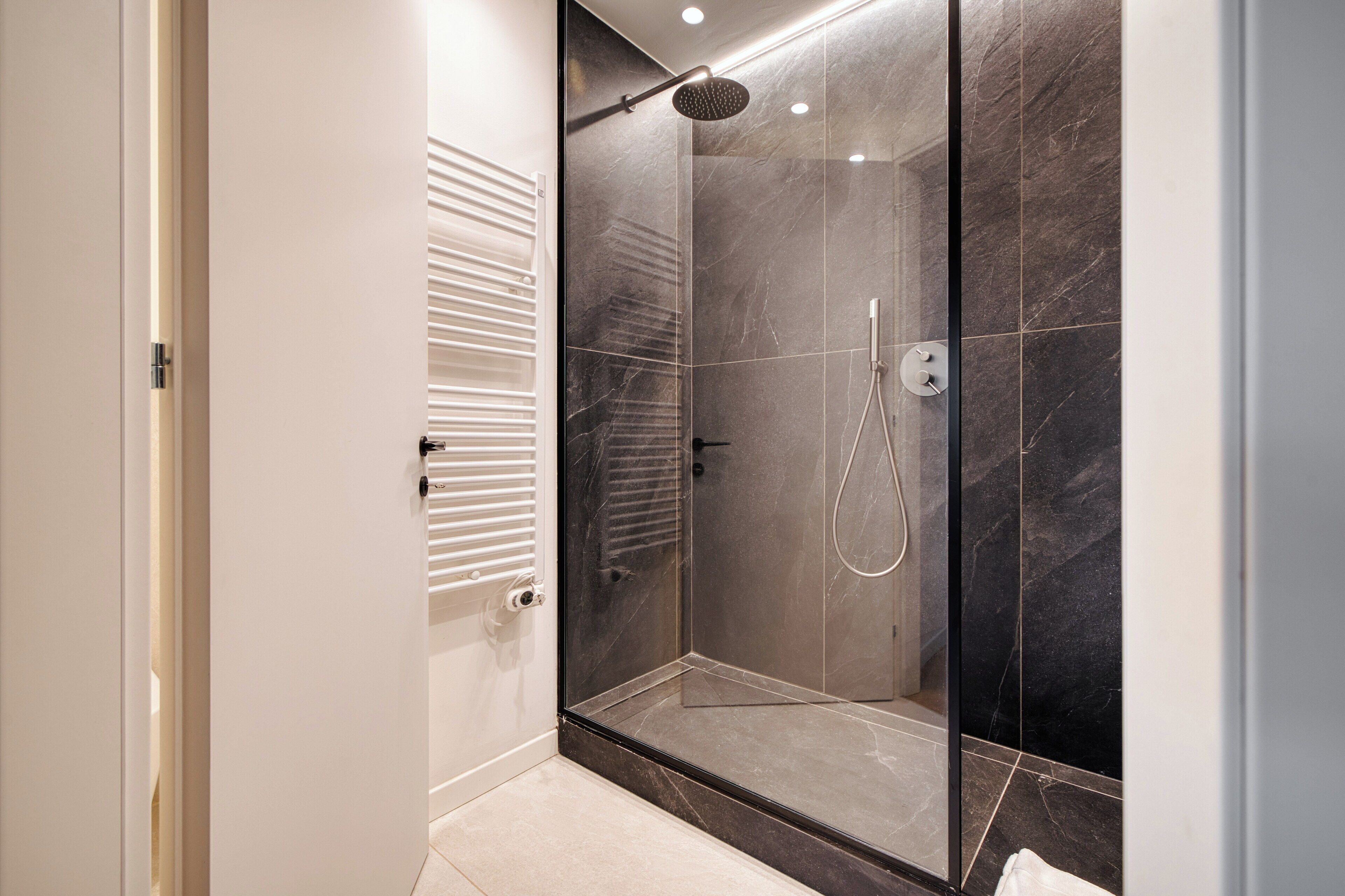 Apartment, 2 Bedrooms, Balcony | Bathroom | Shower, free toiletries, hair dryer, bidet