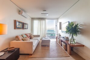 Basic Villa | Living area - Angra Mombaça Mansão EspetacularBeiraMar (Angra dos Reis)