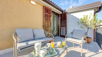 Standard House, 2 Bedrooms, Balcony (Vila Leonarda) | Terrace/patio