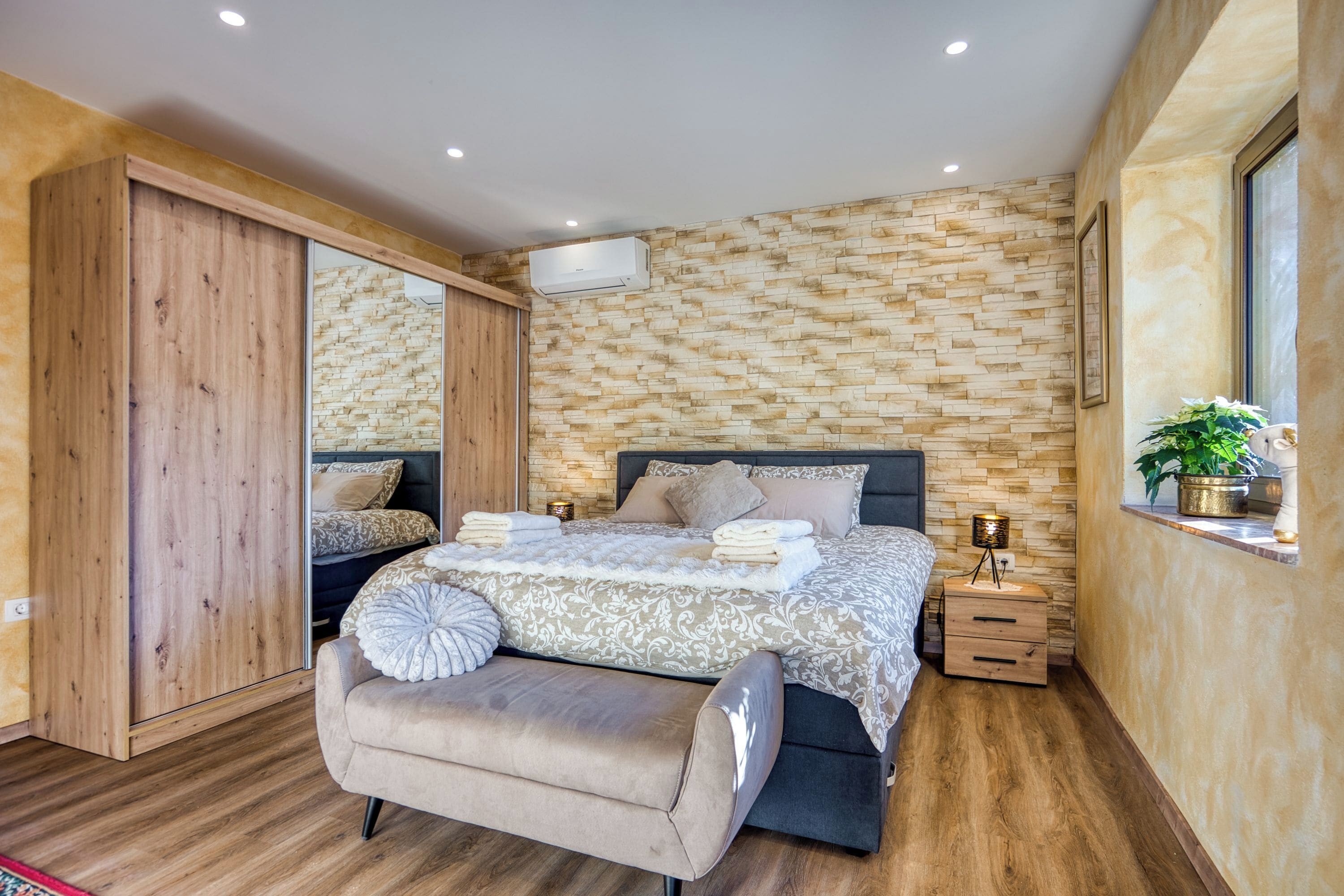 Standard House, Multiple Bedrooms (Vila Leonarda)