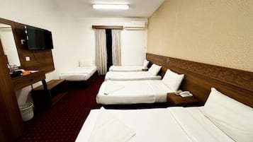 Classic Quadruple Room | Free WiFi