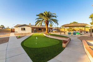 Property grounds - Chandler oasis with pool & hot tub  (Chandler)