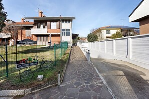 Exterior - B&B La Promessa – 'Passione' Bedroom with Wi-Fi and Air Conditioning (Pregnana Milanese)