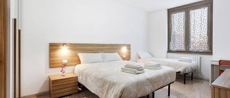 1 soverom, wi-fi og sengetøy