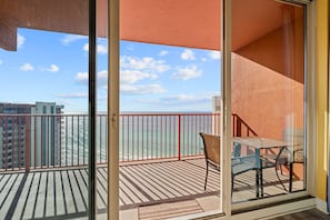Interior - Gulf-Front 1BR + Bunks | Shores of Panama New Listing (Panama City)