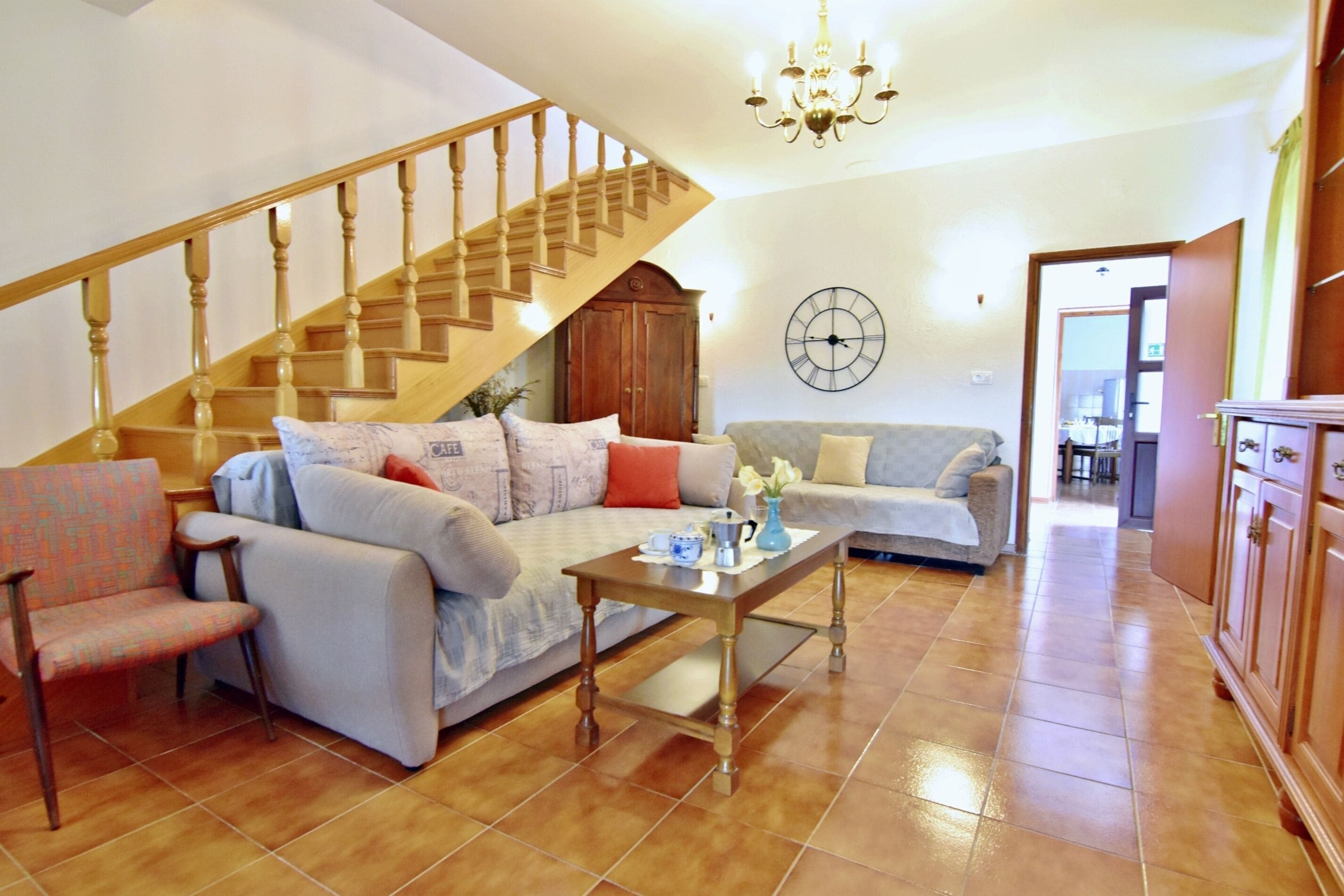 Vila, 3 quartos, varanda, vista para o jardim | Sala de estar