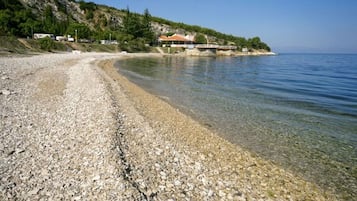 Vila, 3 quartos, varanda, vista para o jardim | Praia