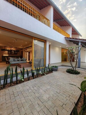 Property grounds - Double Room #3 (Igatpuri)