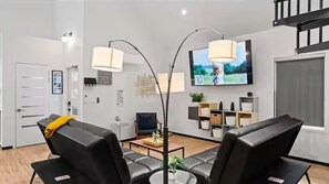 Interior - 1B Farm Stay in Large Luxury European Barndominium (Jefferson City)