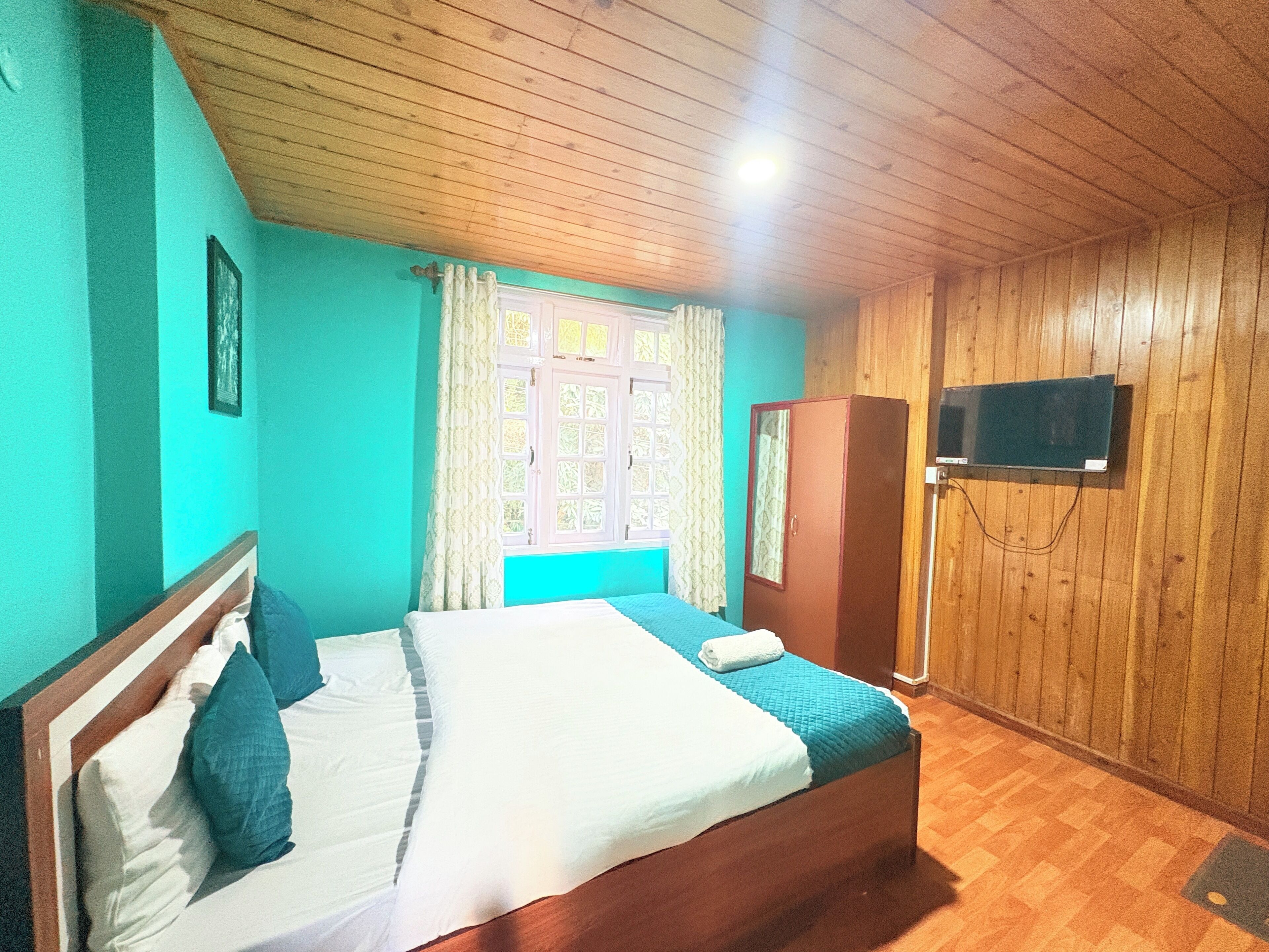 ห้องดีลักซ์ดับเบิล | โต๊ะทำงาน, Wi-Fi ฟรี