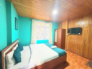 Deluxe Double Room | Desk, free WiFi - Hotel Pinecrest Inn Darjeeling (Darjeeling)