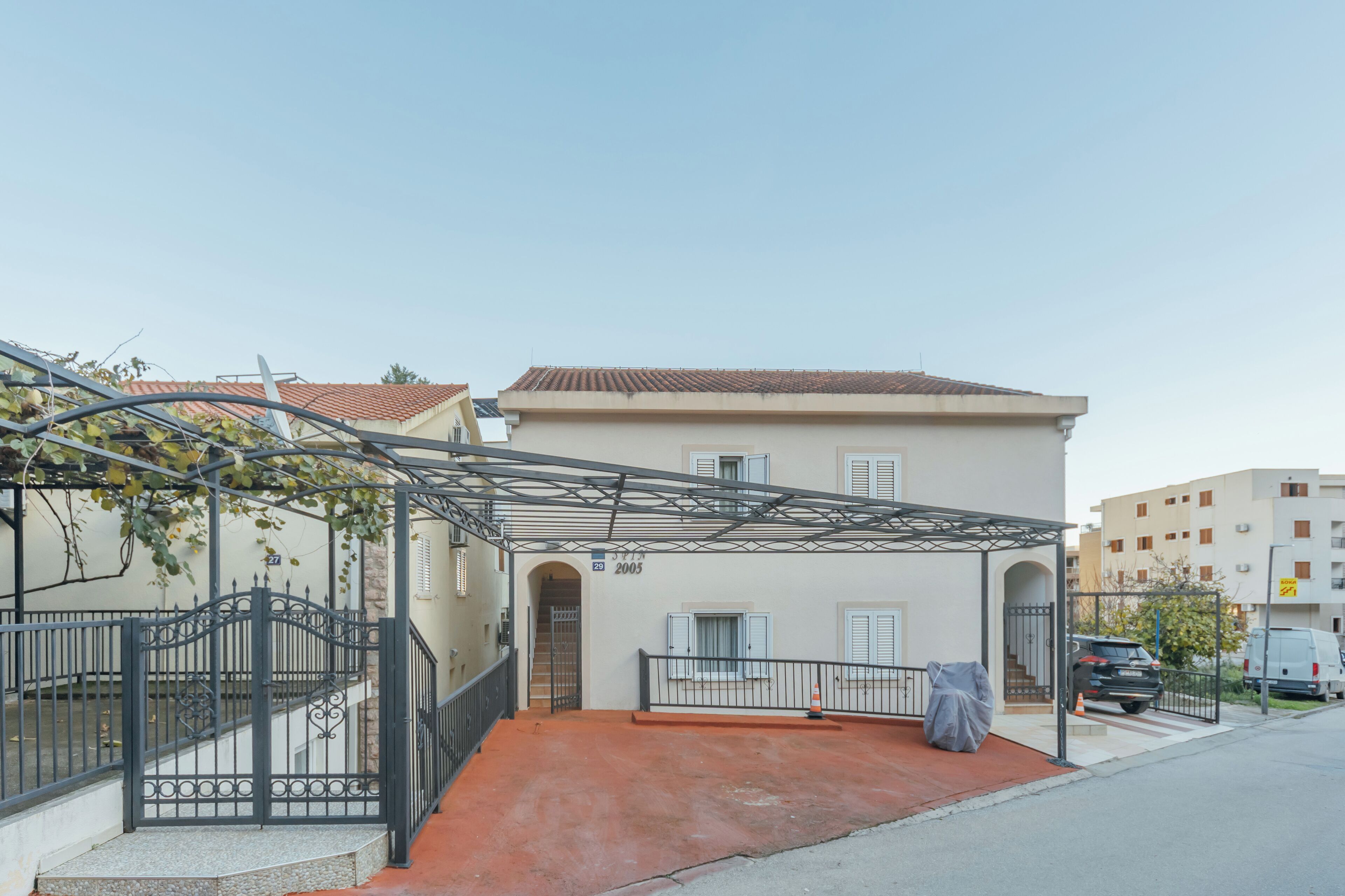 Bagian depan properti