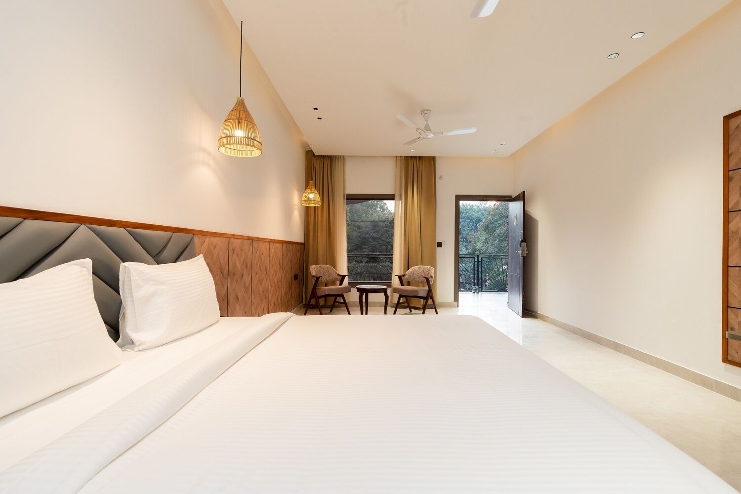 Premier Double Room, Mountain View | In-room safe, soundproofing, iron/ironing board, free WiFi