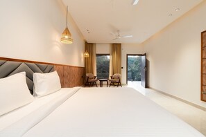 尊贵双人房, 山景 | 客房 内保险箱、隔音、熨斗/熨衣板、免费 WiFi