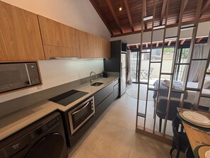 Basic Apartment | 1 bedroom, free WiFi - Complete Studios in Downtown Floripa - CMA (Florianópolis)