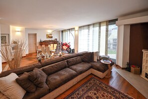 Flat-screen TV - Host Monti del Sole (Santa Giustina)