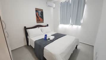 Apartamento básico | 2 quartos, Wi-Fi de cortesia