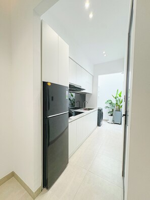 Private kitchen - Cozy Boutique in adorable Thành ph  ố Buôn Ma Thuột with AC (Thành phố Buôn Ma Thuột)