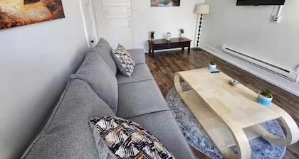 Remodeled ADK Rustic Home Away From Home