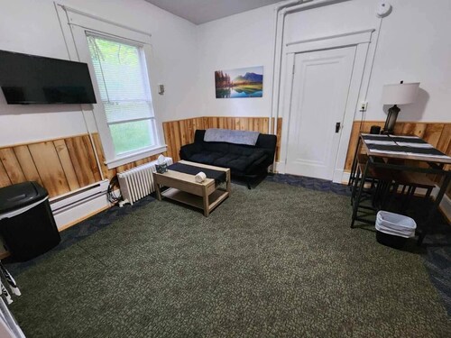 Cozy Rustic Extended Stay Escape