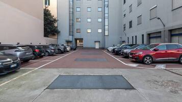 Ladestation fĂŒr Elektroautos