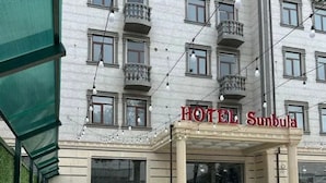 A hotel entrance with a sign reading "HOTEL Sunbula." - SUNBULA (Denov)