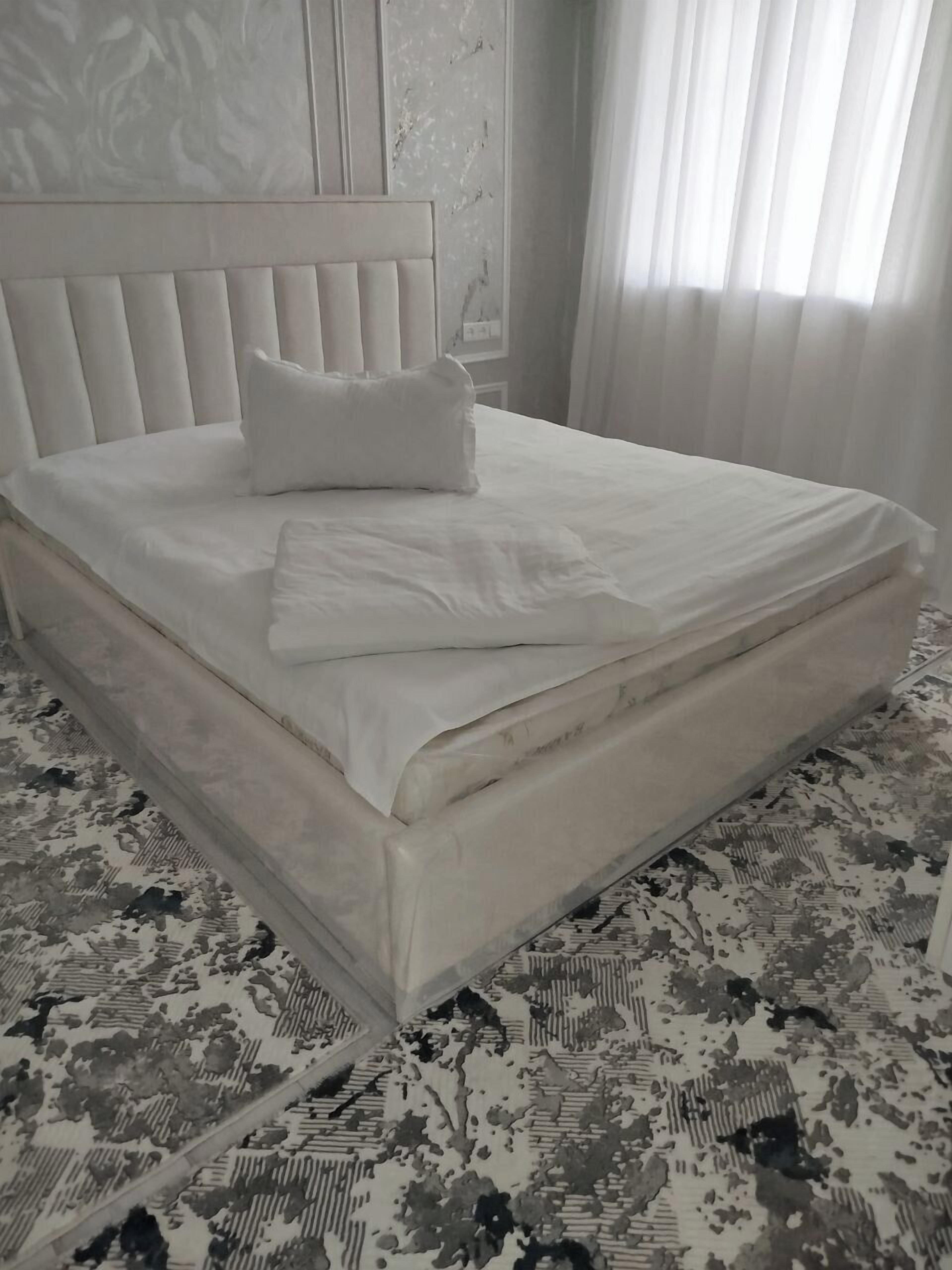 笔记本电脑工作区、免费 WiFi