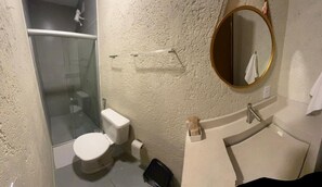 Dusche, Handtücher, Seife, Shampoo