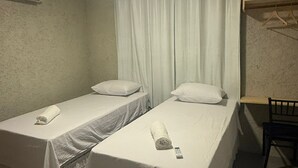 Ảnh chưa phân loại, 4 trong số 33 ảnh, nút